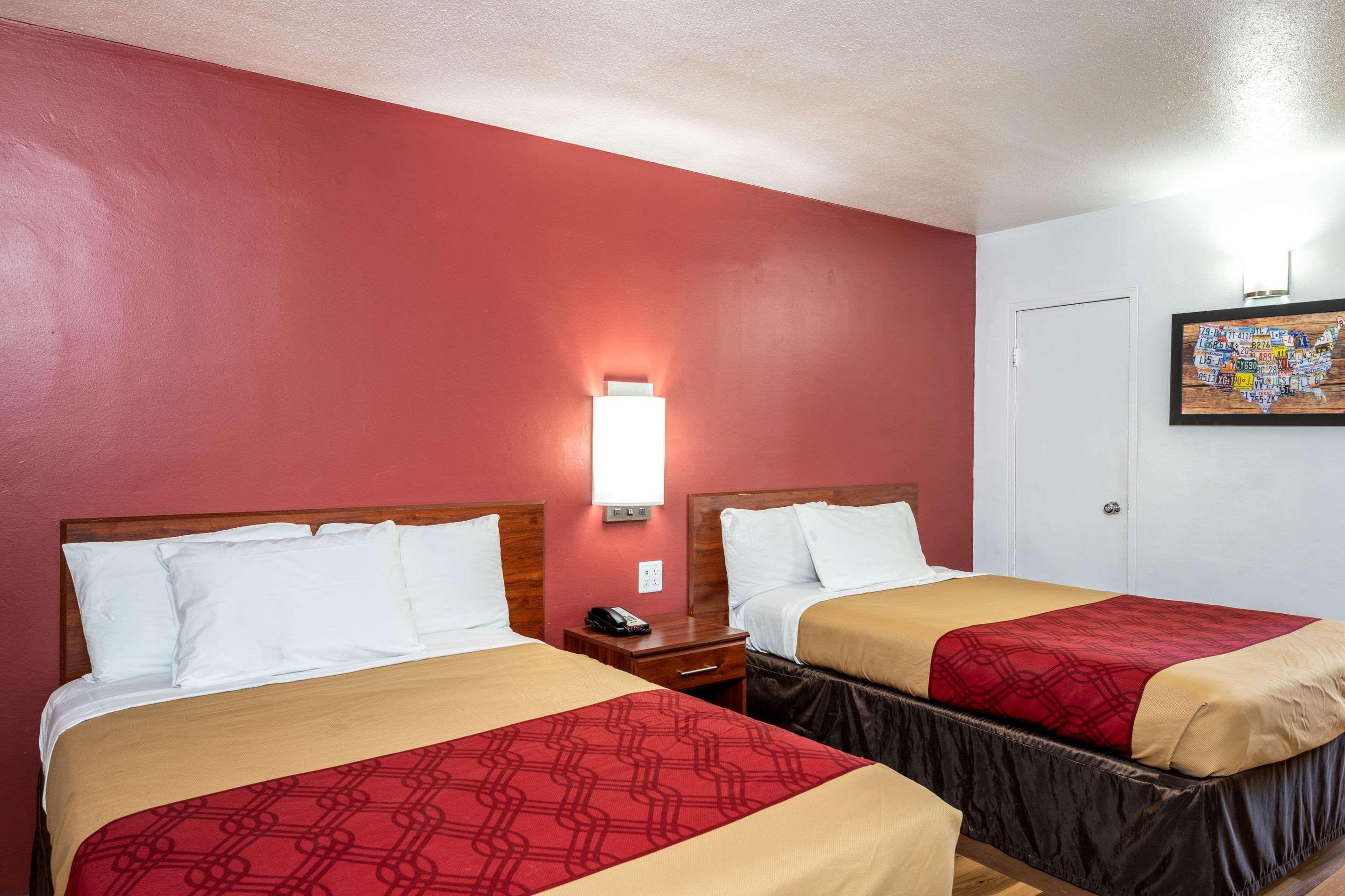 Econo Lodge University Tucson Bagian luar foto